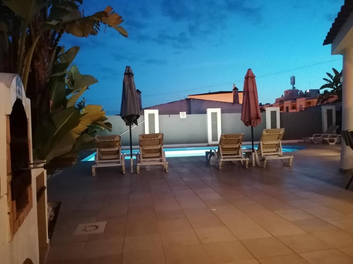 2, Great Spot Oura Beach, *