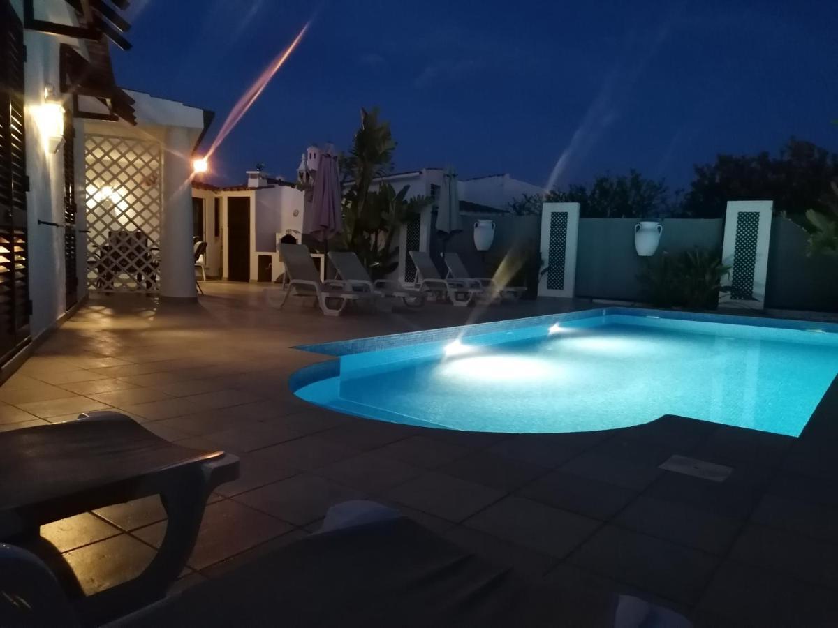 Villa 2, Great Spot Oura Beach, *