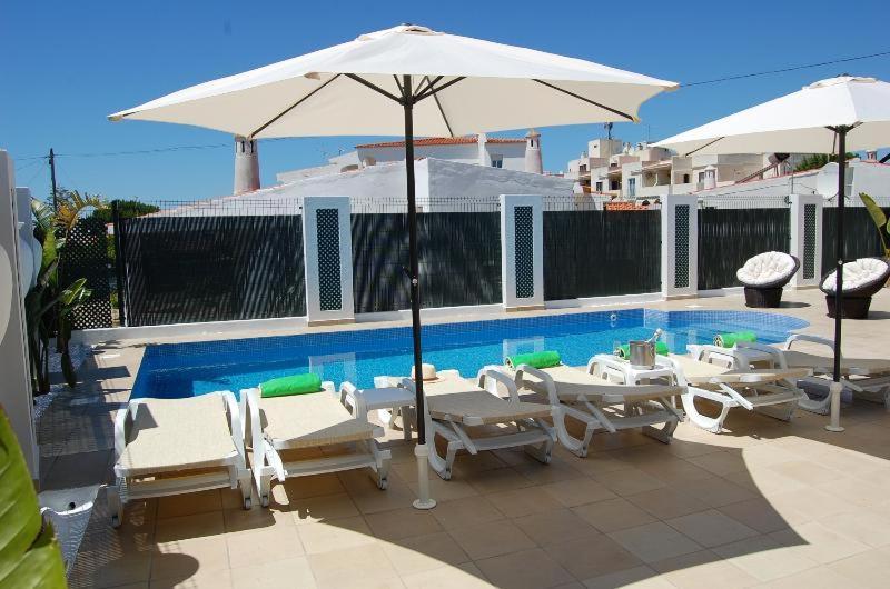 Villa 2, Great Spot Oura Beach,