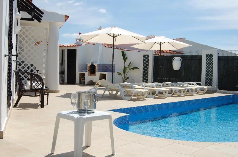 2, Great Spot Oura Beach,